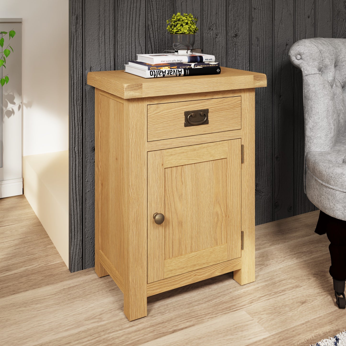 Oakham Small Cupboard