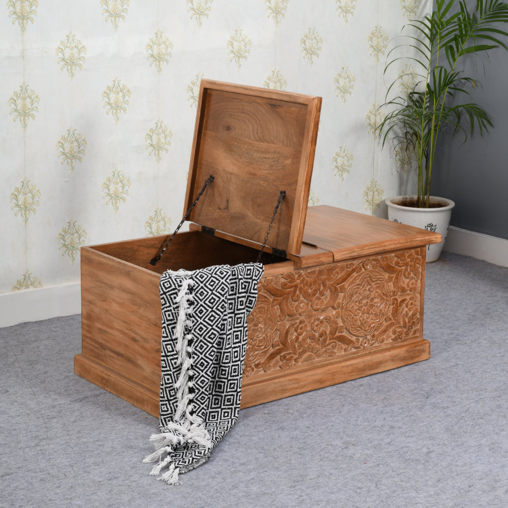 Artwork Blanket Box