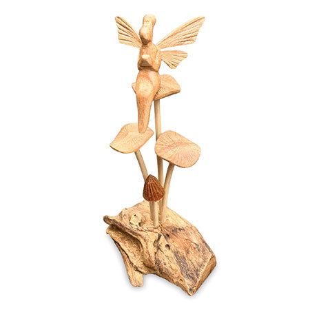 TINKERBELL FAIRY ON MYSTICAL MUSHROOMS 20CM