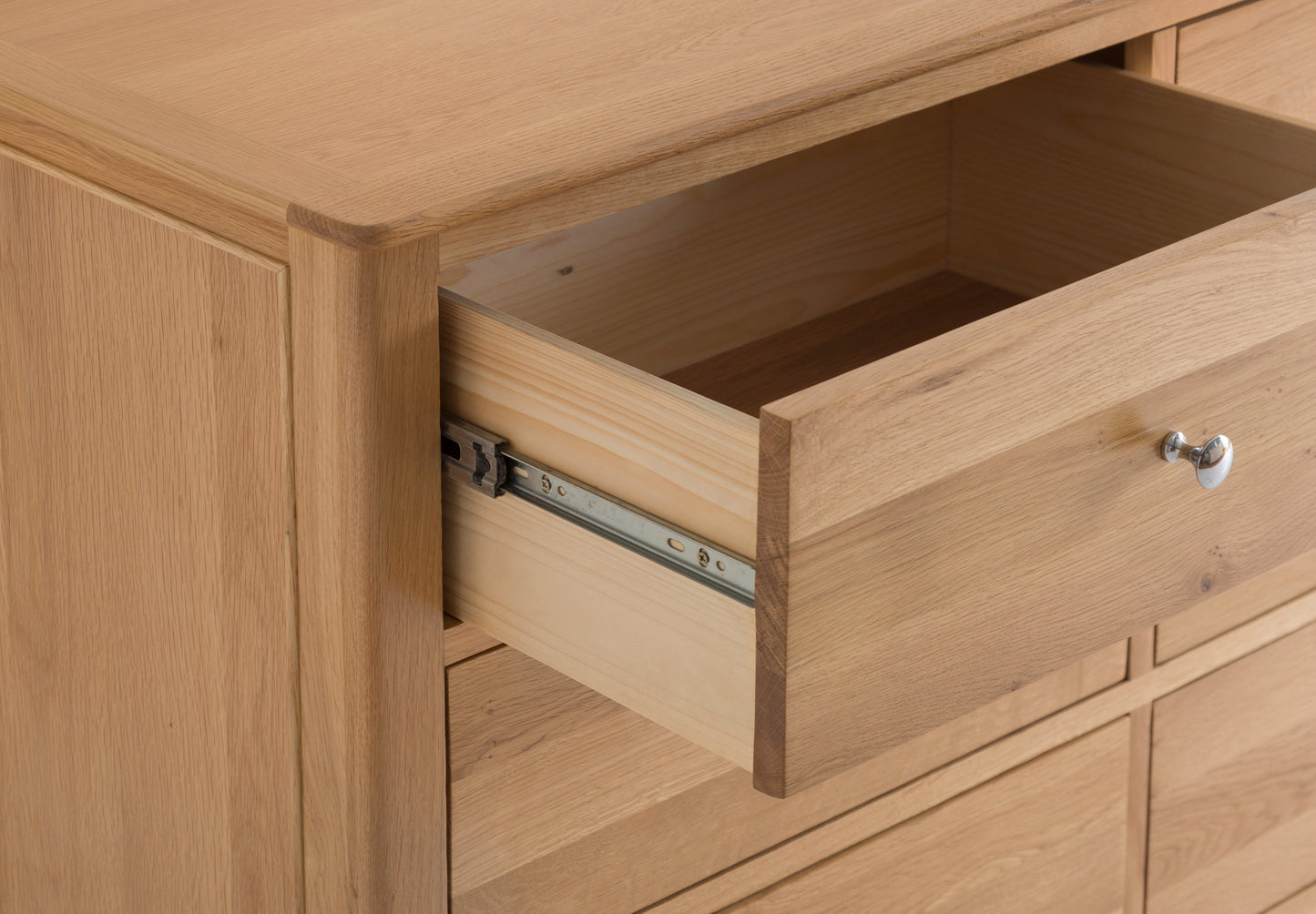Newton 6 Drawer Chest
