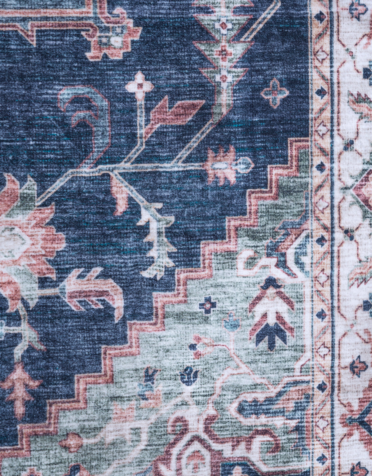 Ravar Traditional 230x160cm Rug - Washable