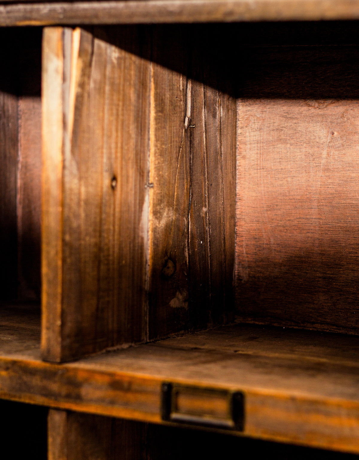 Rustic Wooden "Arundel" 9 Pigeon-Hole Wall Storage Unit