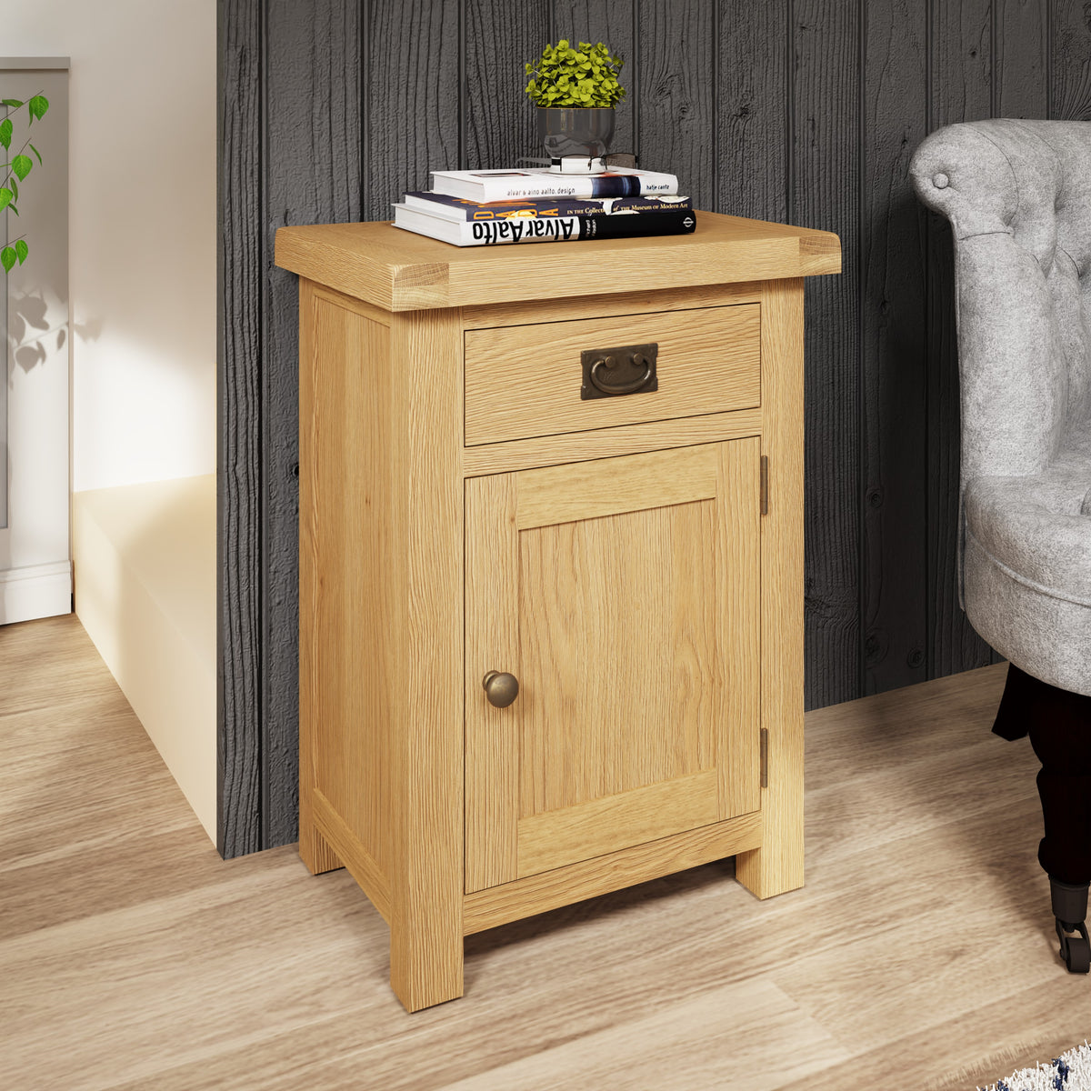 Oakham Small Cupboard